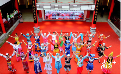 各地少數(shù)民族美女齊聚東莞,推動(dòng)民族服飾文化藝術(shù)發(fā)展