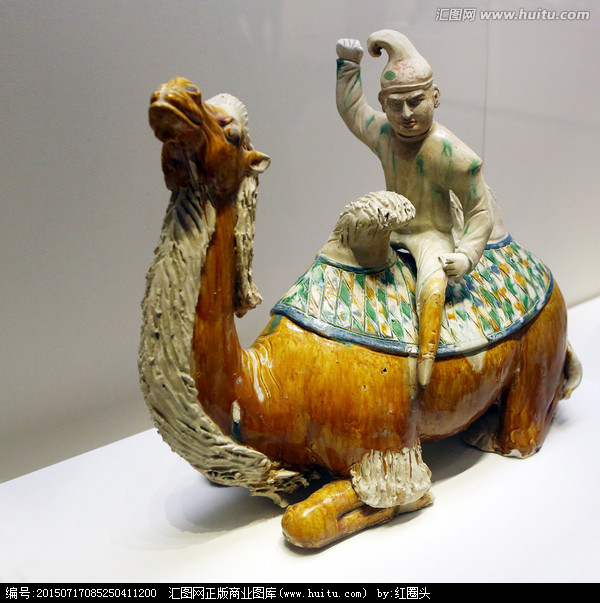 唐代三彩釉陶胡人騎臥駝俑,文物考古,文化藝術(shù),攝影,匯圖網(wǎng)www.huitu.com